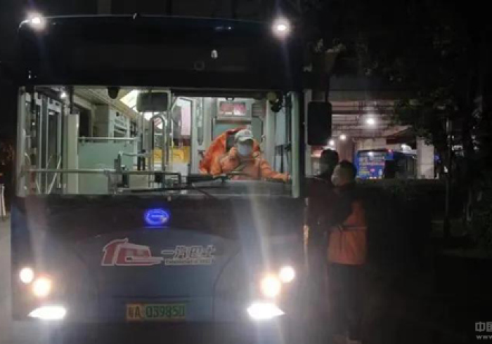 免费时段里的中国温度，2021春运高速免费背后的流动与守望