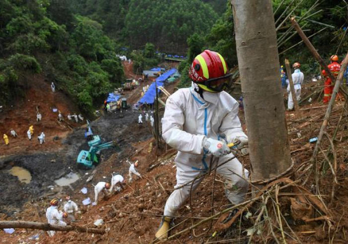 杭州疫情母女坠楼事件,被忽视的心理次生灾害与集体疗愈之路 杭州疫情母女坠楼事件,被忽视的心理次生灾害与集体疗愈之路